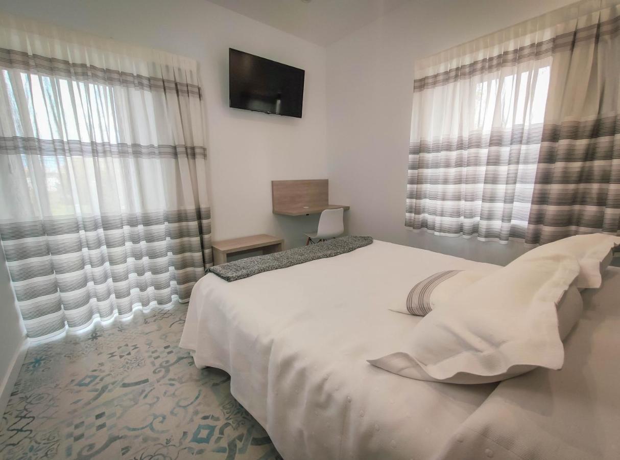Hostal Oleo Auto Check-In Σανταντέρ Εξωτερικό φωτογραφία
