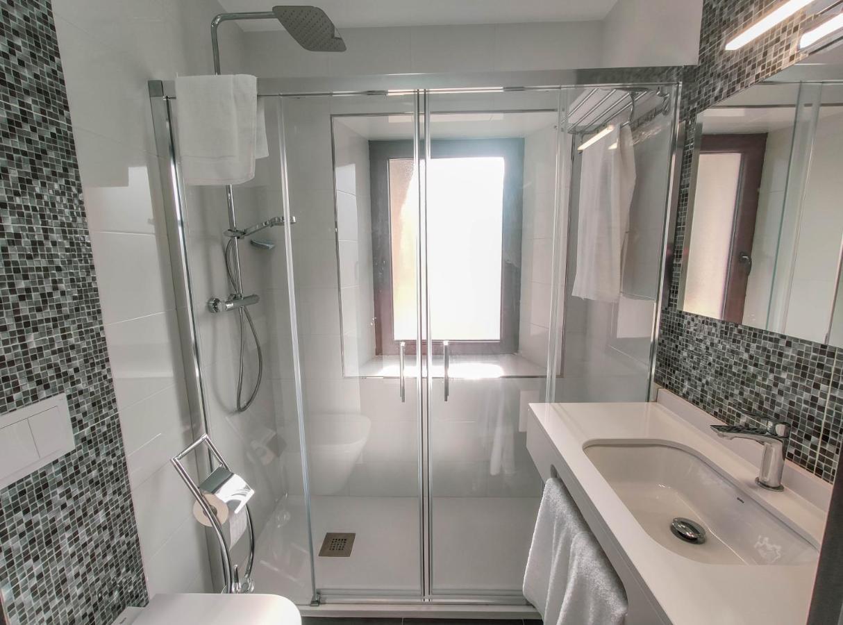 Hostal Oleo Auto Check-In Σανταντέρ Εξωτερικό φωτογραφία
