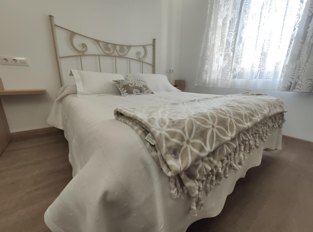 Hostal Oleo Auto Check-In Σανταντέρ Εξωτερικό φωτογραφία