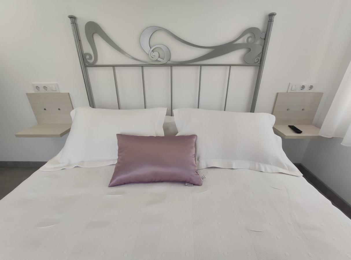 Hostal Oleo Auto Check-In Σανταντέρ Εξωτερικό φωτογραφία