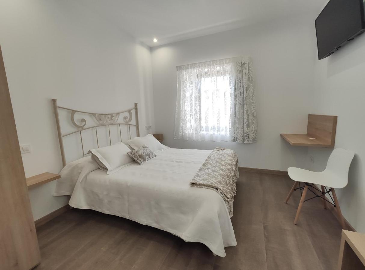 Hostal Oleo Auto Check-In Σανταντέρ Εξωτερικό φωτογραφία