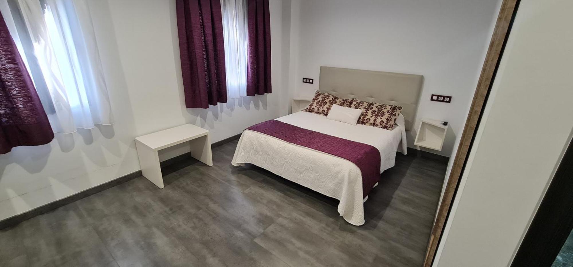Hostal Oleo Auto Check-In Σανταντέρ Εξωτερικό φωτογραφία